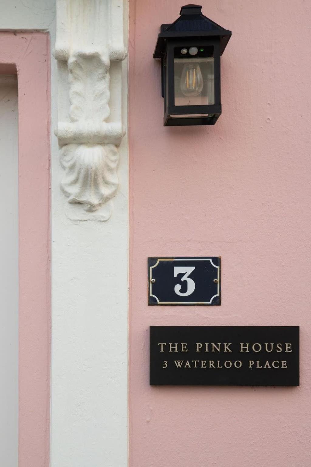 Holiday home Peaceful & Tranquil With Private Terrace At 'the Pink House'